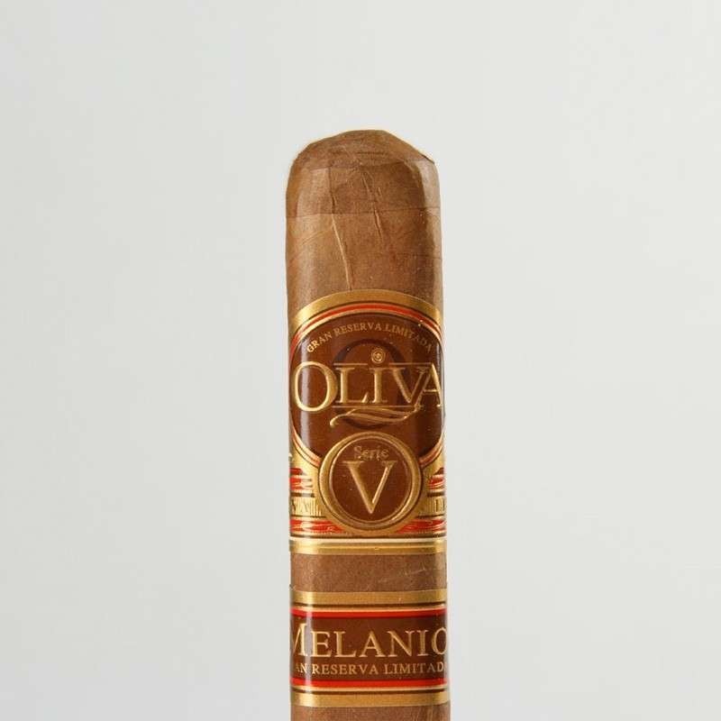 Купить Oliva Serie V Melanio Robusto