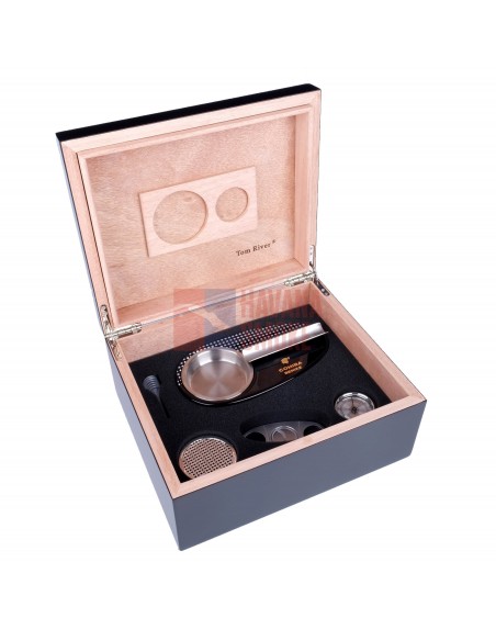 Хьюмидор Tom River с подарочным набором на 40 сигар, Cohiba Behike - купить в интернет-магазине Havana Smoke