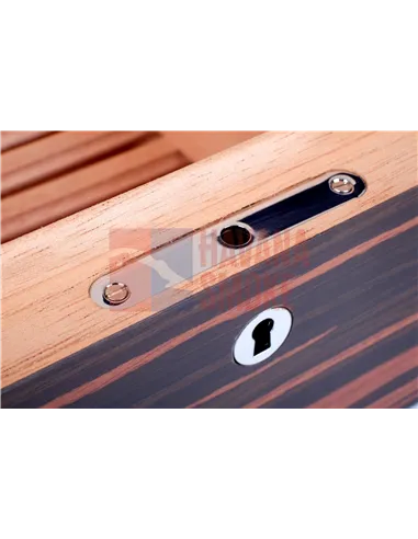 Хьюмидор Howard Miller 810-025