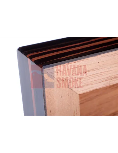 Хьюмидор Howard Miller 810-025