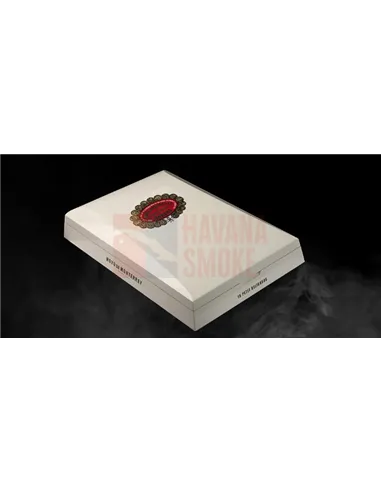 Hoyo de Monterrey Petit Belicosos Travel Humidor