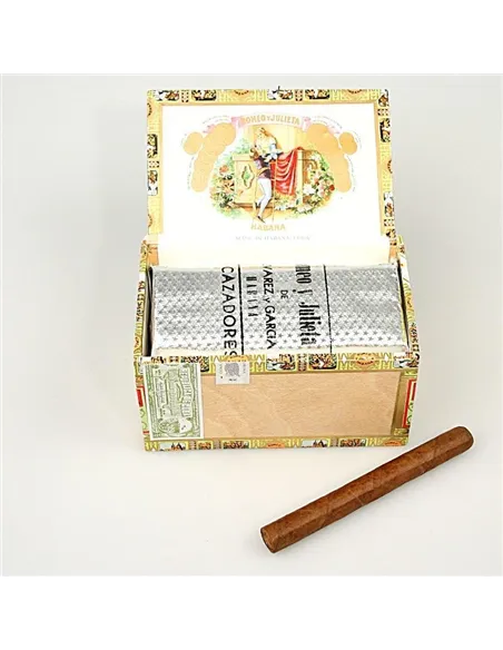 ROMEO Y JULIETA CAZADORES