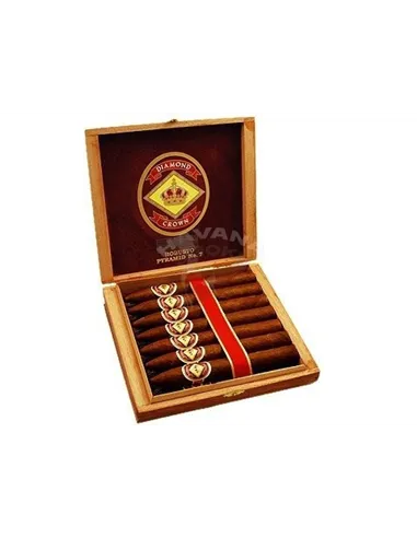 DIAMOND CROWN PYRAMID №7 MADURO
