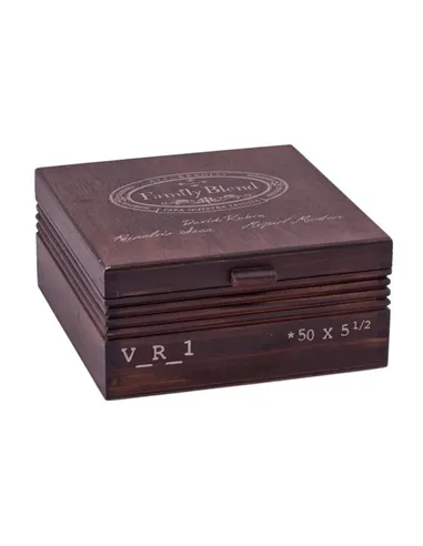 Alec Bradley Family Blend VR1