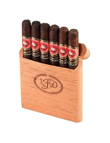 La Flor Dominicana Carajos Maduro