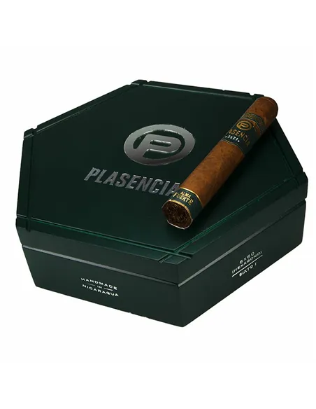 Сигара Plasencia Alma Fuerte Sixto I Hexagon