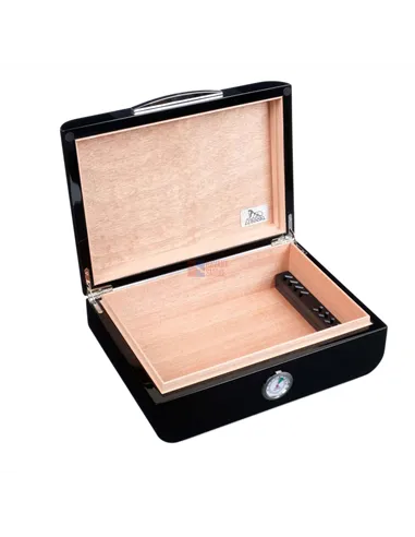 Хьюмидор Lubinski на 30 сигар, Черный глянцевый лак