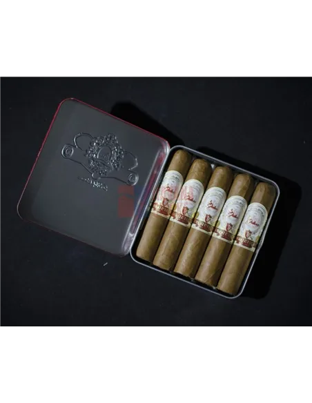 La Galera Connecticut Half Corona Tins