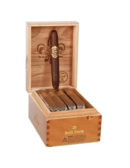 Tatuaje 10TH Anniversary Belle Encre Perfecto (20)