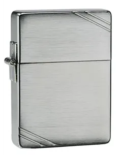             Зажигалка Zippo Z1935