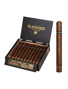 Сигара Drew Estate Blackened M81 Corona Doble