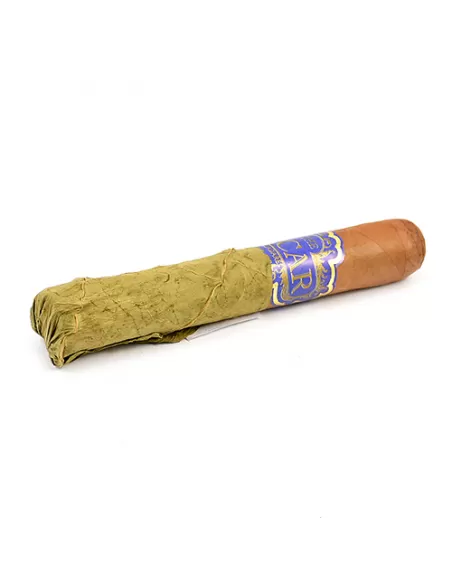Сигара Oscar Valladares - Connecticut Robusto 