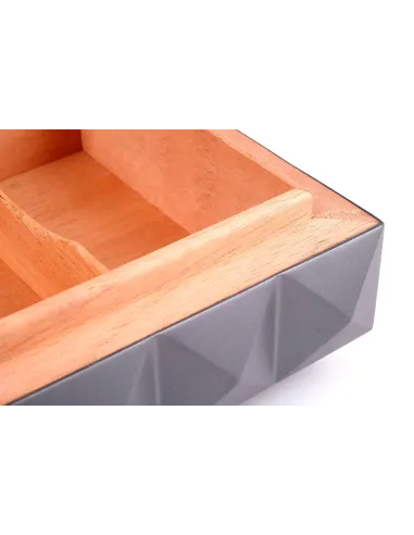 Хьюмидор Colibri Quasar на 40 сигар, Серый лак Gunmetal